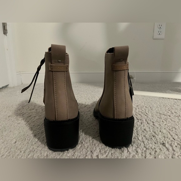 TOMS Marina Taupe Boots size 6.5 - Picture 4 of 7
